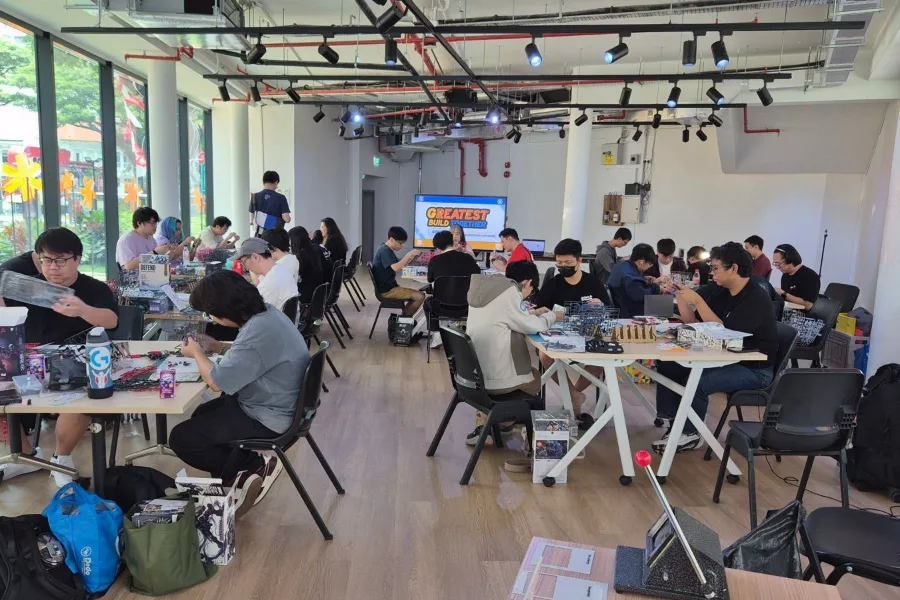 A room full of builders at a Greatest Build Together session at *SCAPE